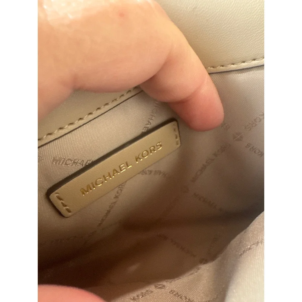 Michael Kors Voyager East West Beige Pebbled Leather Tote Bag with Wallet Set